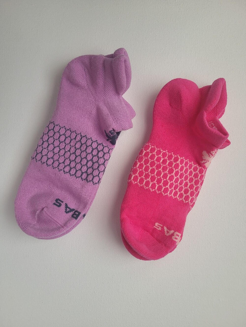 Bombas Size Medium Pair of Bright Pink and Purple Low-Cut Sport Socks